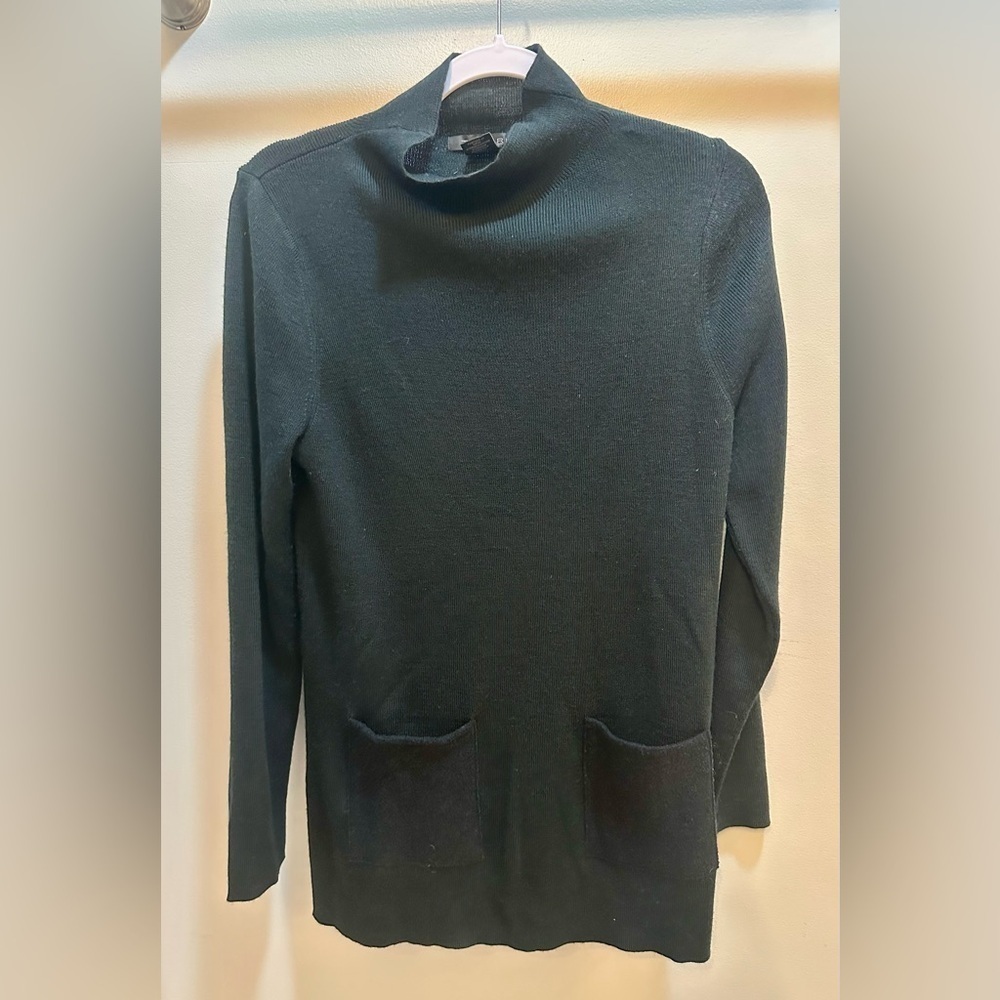 Tahari Sweater Women L Black Long Sleeve High Neck Front Pockets Wool Blend